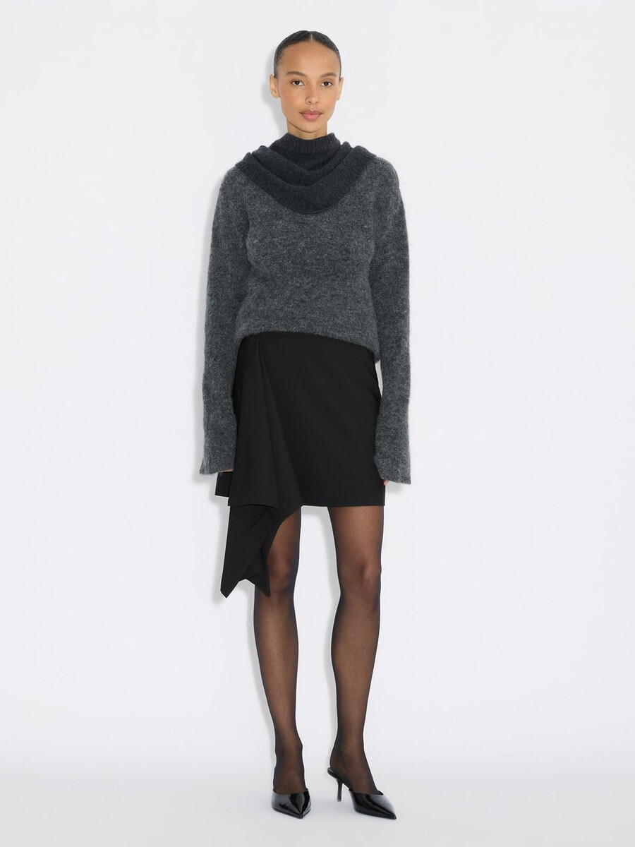 beau pleat short skirt